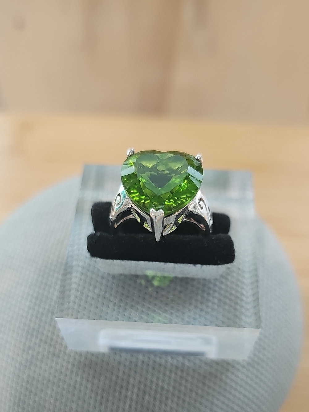 Heart-Cut Green Gemstone Sterling Ring - Elegant Women's Jewelry